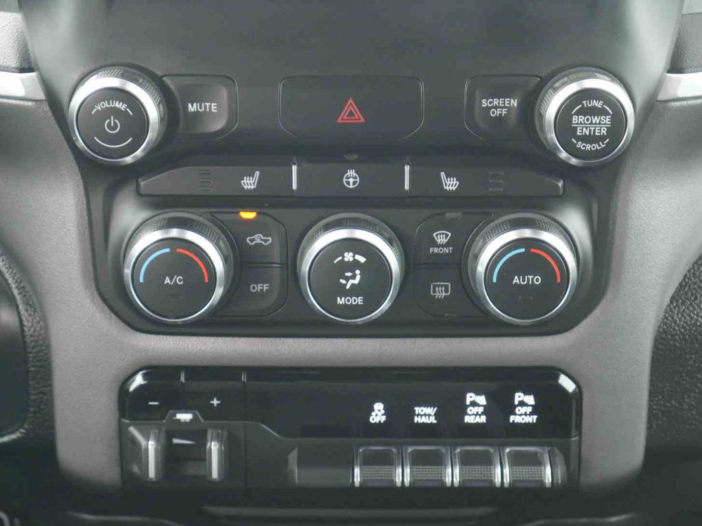 Used 2021 RAM 1500 Big Horn image 7