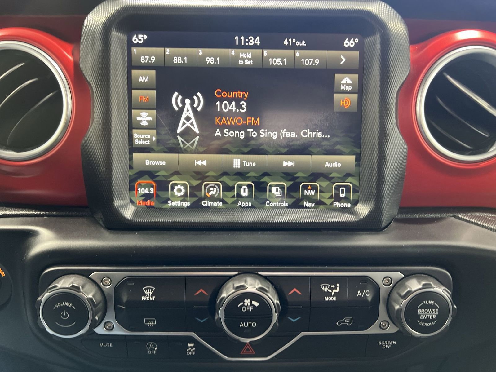 Used 2022 Jeep Wrangler Rubicon image 16