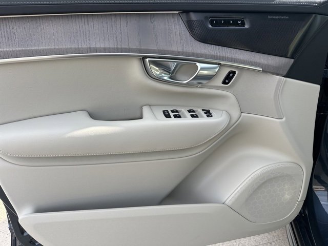 New 2026 Volvo XC90 B6 Ultra w/ Lounge Package image 12