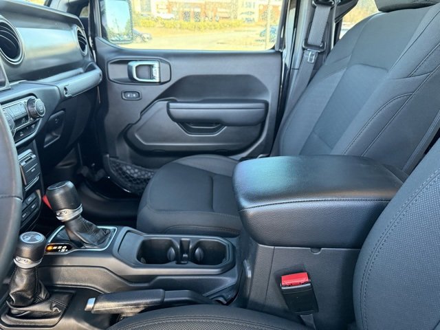 Used 2023 Jeep Gladiator Willys image 23
