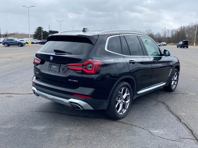 Used 2023 BMW X3 xDrive30i video 3