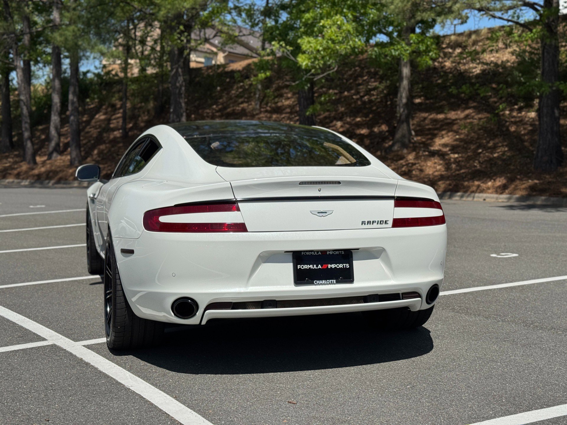 Used 2011 Aston Martin Rapide RWD image 9