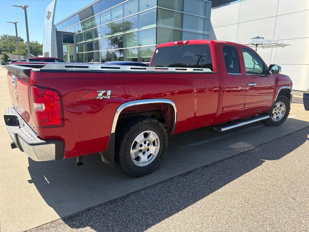 Used 2013 Chevrolet Silverado 1500 LT w/ All-Star Edition AWD/4WD image 7