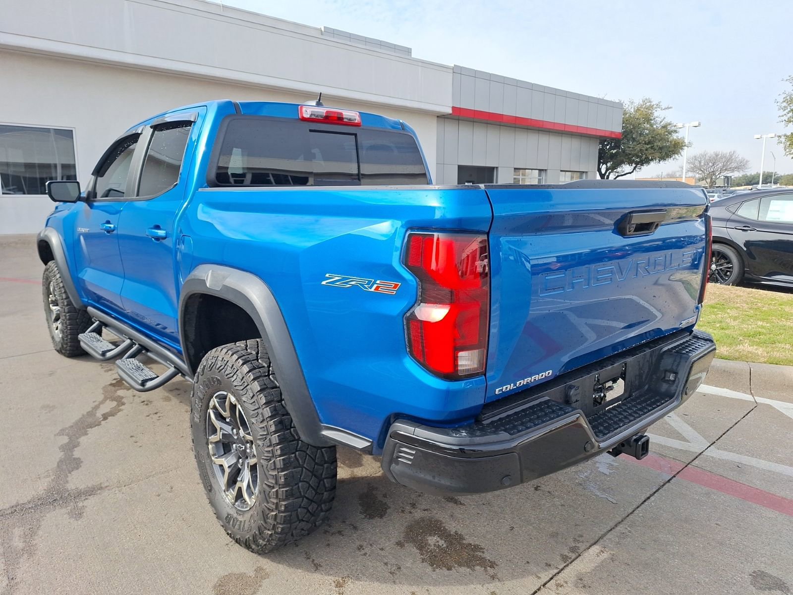 Used 2023 Chevrolet Colorado ZR2 w/ ZR2 Convenience Package III image 4
