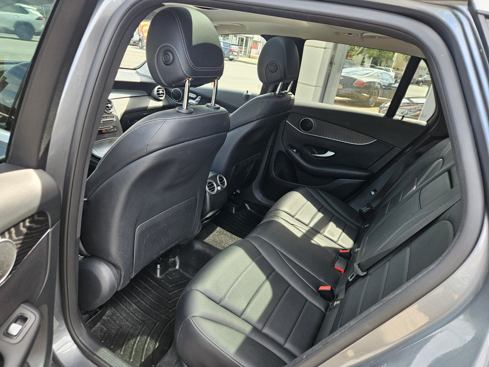 Used 2016 Mercedes-Benz GLC 300 4MATIC image 16