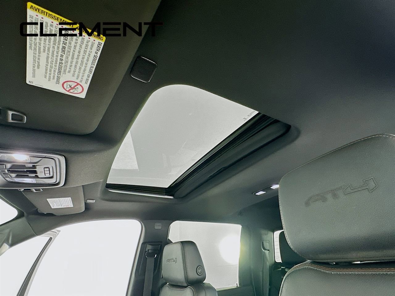 Used 2023 GMC Sierra 3500 AT4 w/ AT4 Preferred Package AWD/4WD image 26