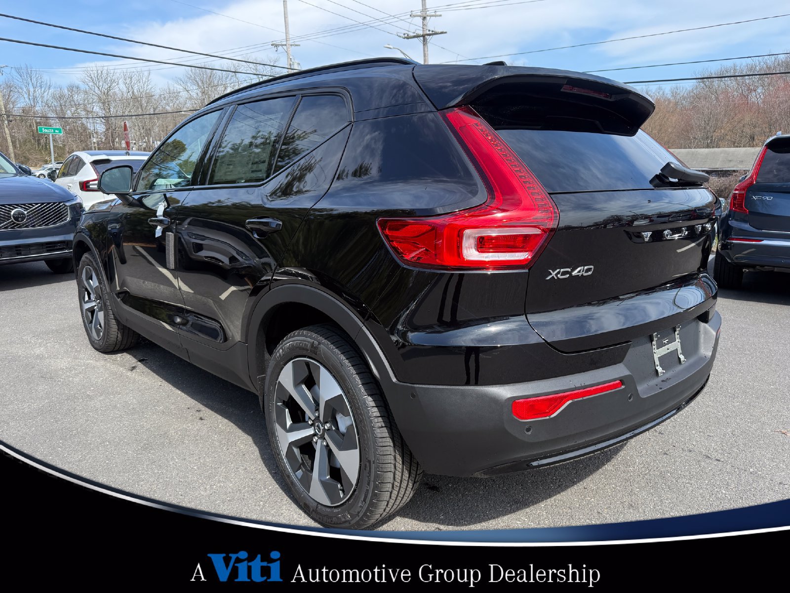 Used 2026 Volvo XC40 B5 Plus w/ Climate Package AWD/4WD image 6