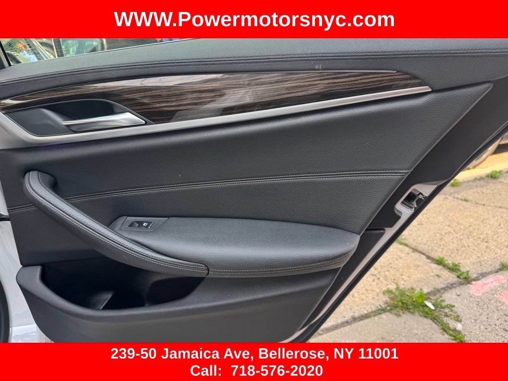 Used 2020 BMW 530e w/ Luxury Package RWD image 27