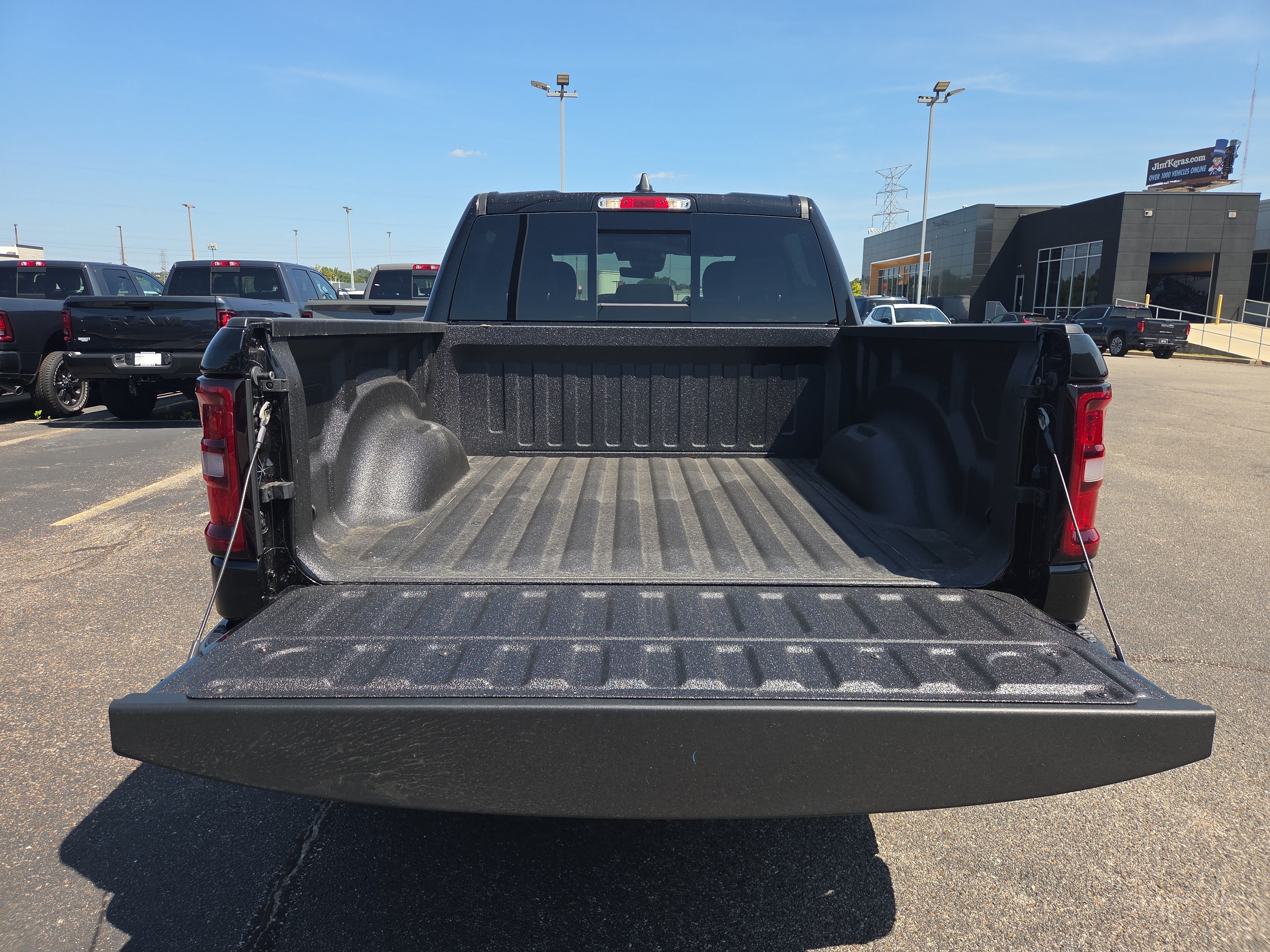 New 2026 RAM 1500 Warlock AWD/4WD image 8