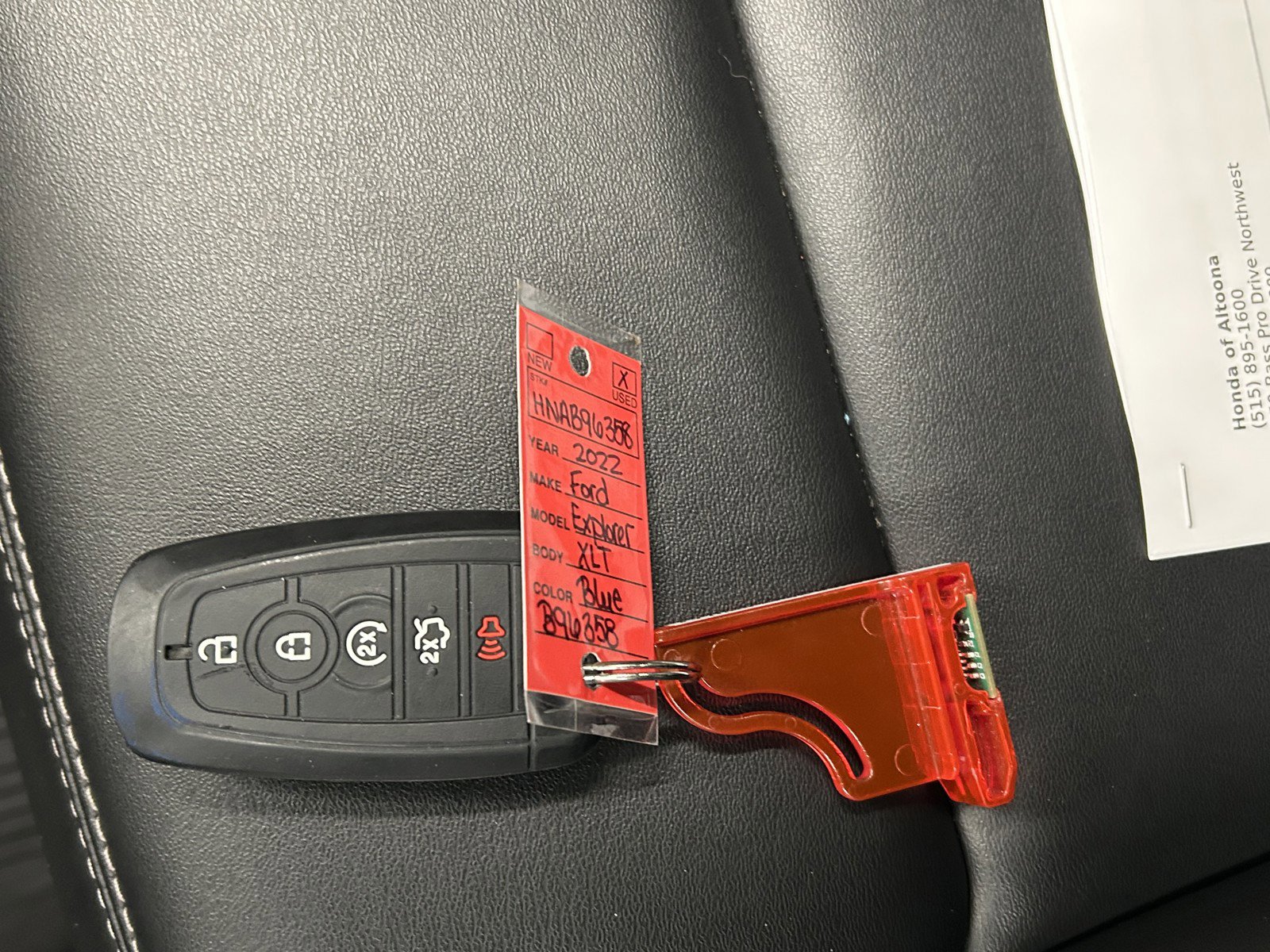 Used 2022 Ford Explorer XLT w/ Equipment Group 202A image 35