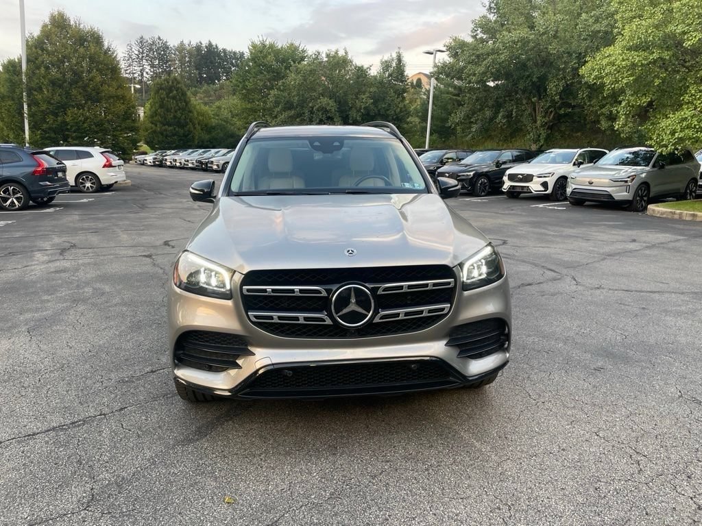 Used 2023 Mercedes-Benz GLS 450 4MATIC image 2