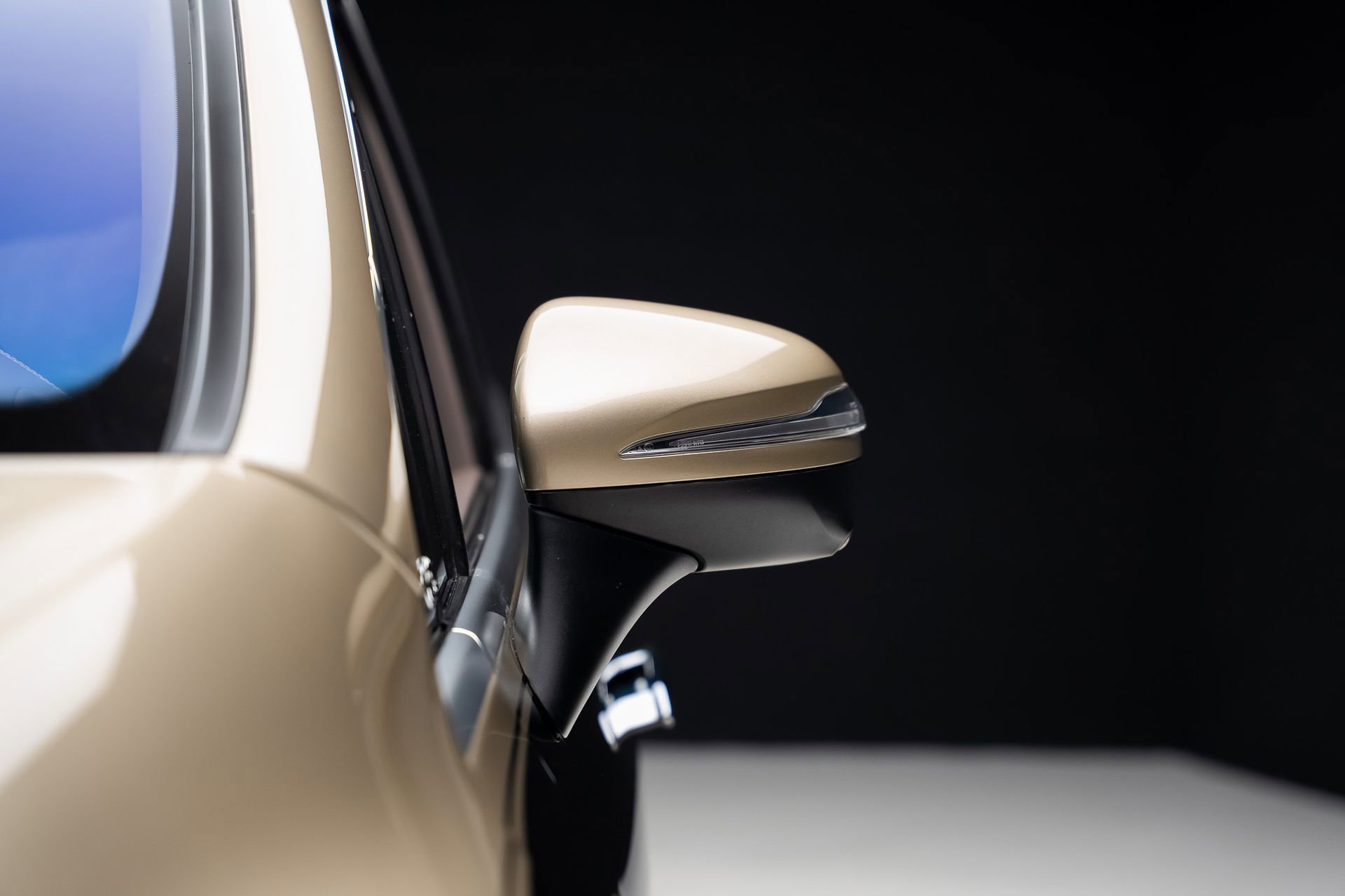 Used 2024 Mercedes-Benz Maybach EQS 680 4MATIC image 15