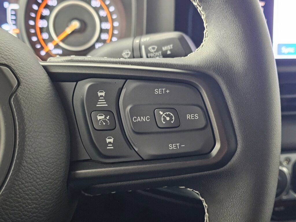 Used 2025 Jeep Gladiator Rubicon w/ Safety Group image 23