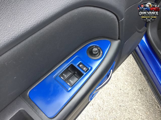 Used 2012 Dodge Challenger SXT RWD image 11