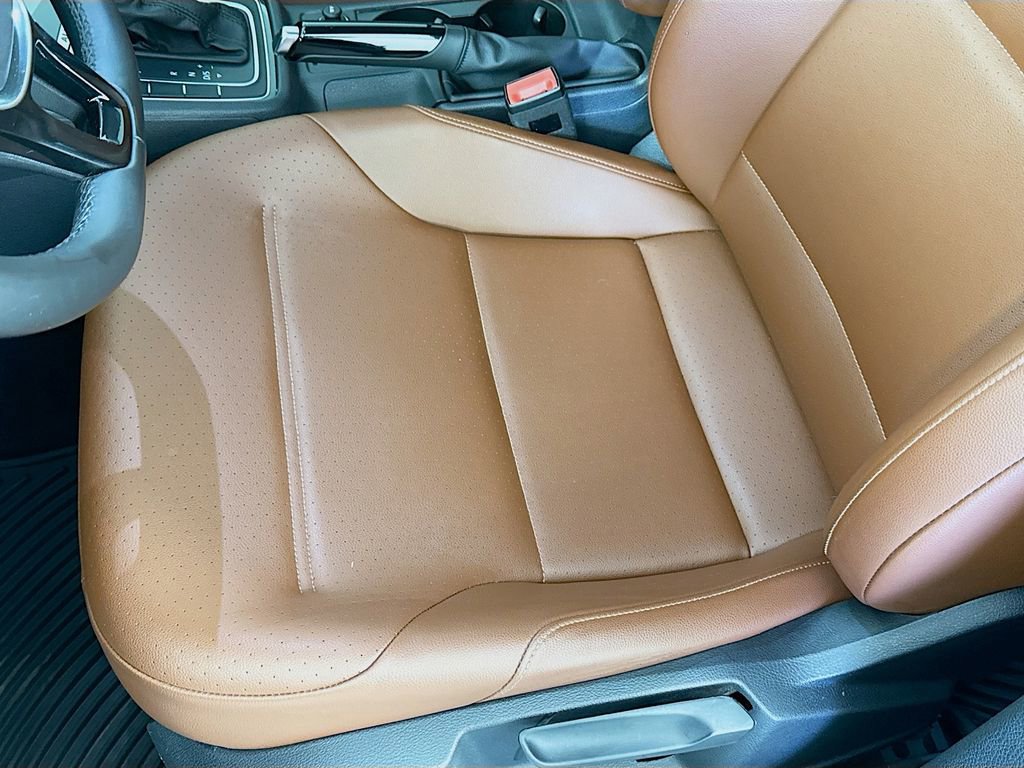Used 2019 Volkswagen Golf Alltrack S image 19