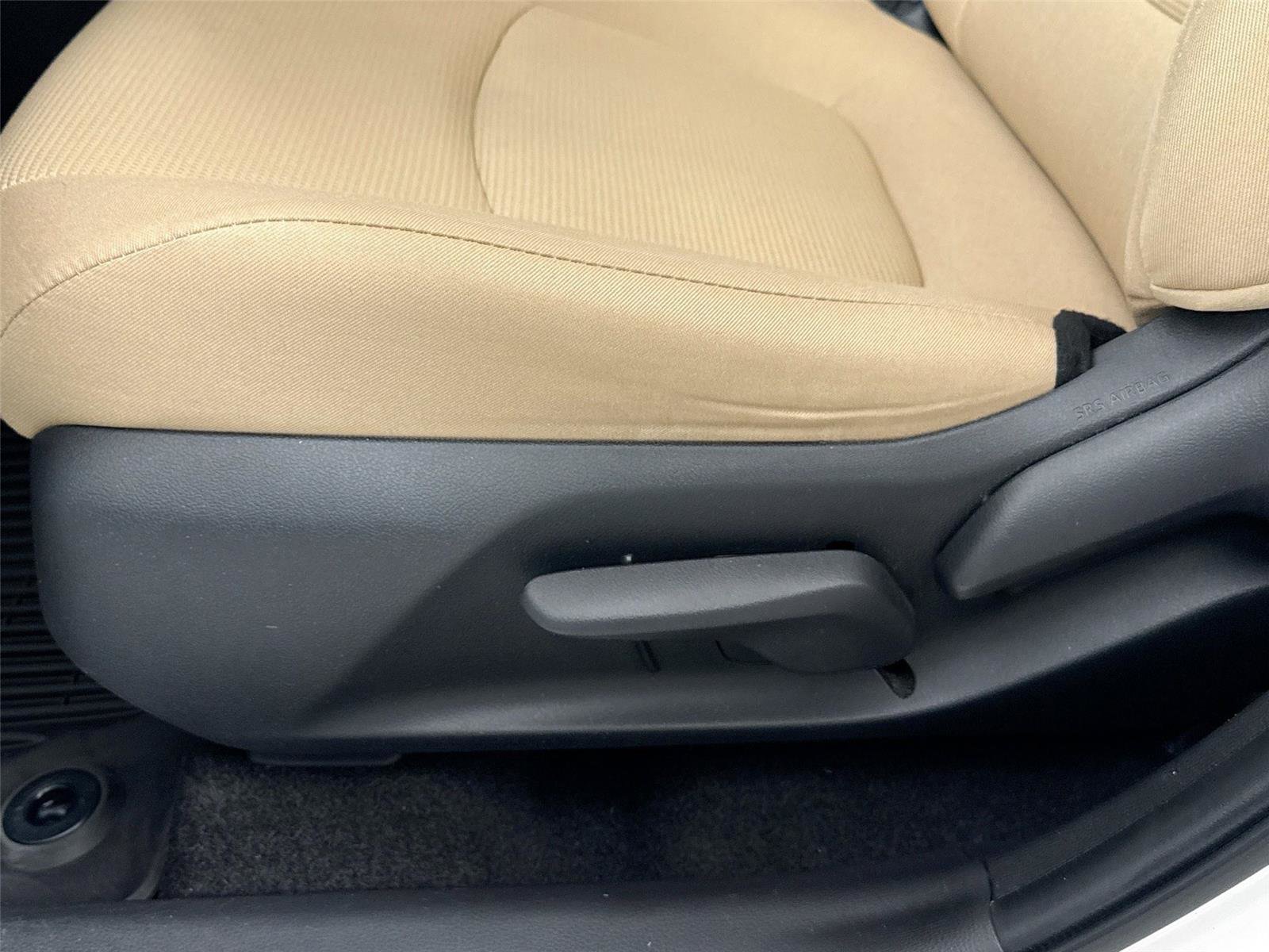 Used 2023 Toyota RAV4 LE image 27