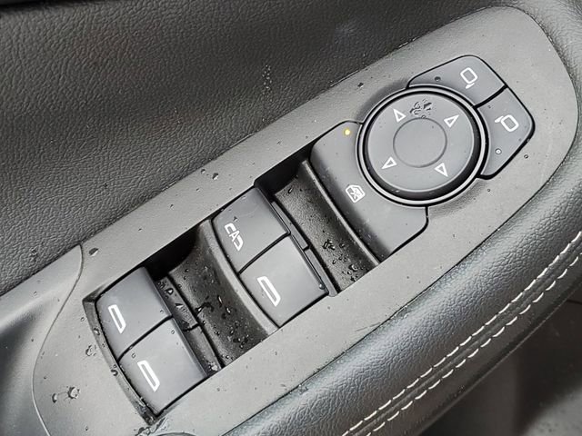 Used 2020 Buick Encore GX Essence w/ Experience Buick Package image 27