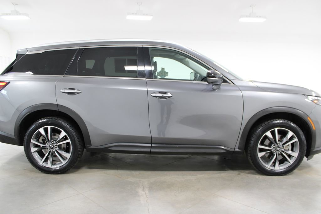 Used 2023 INFINITI QX60 Luxe FWD image 11