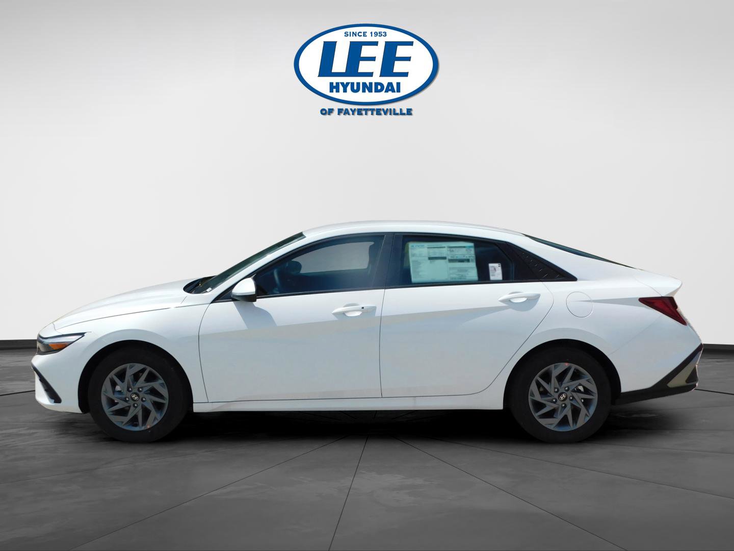 New 2025 Hyundai Elantra Blue FWD image 6