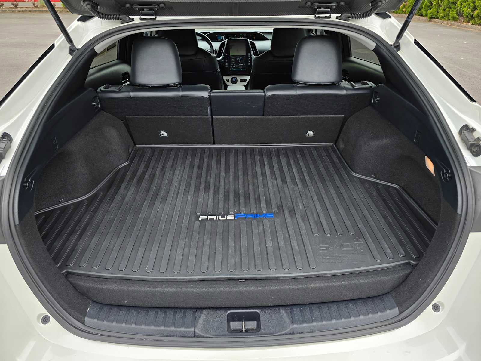 Used 2019 Toyota Prius Prime Premium FWD image 14