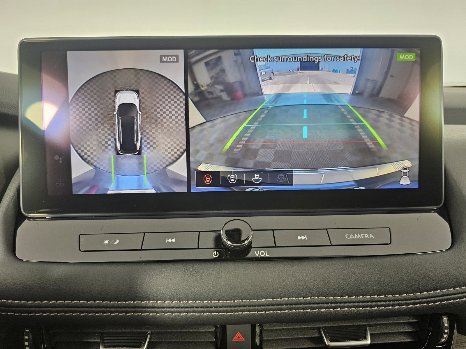 New 2026 Nissan Rogue Platinum image 32