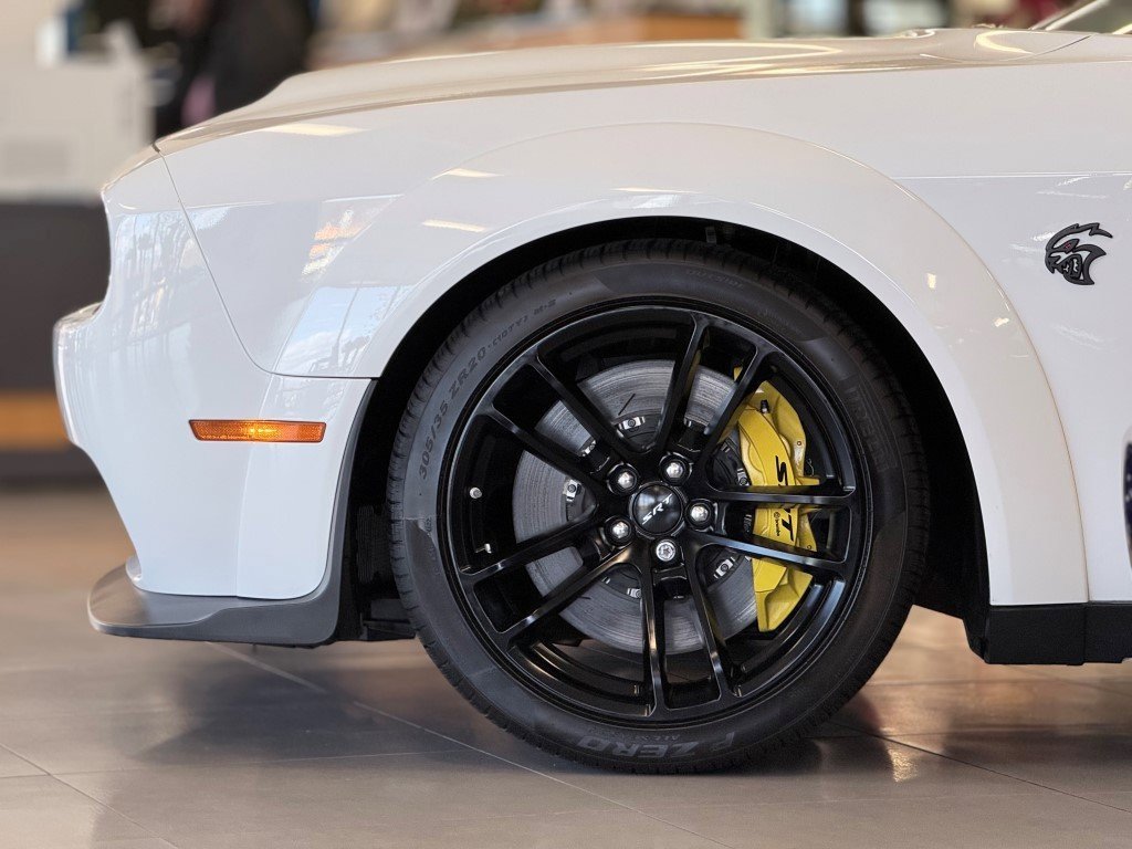 Used 2022 Dodge Challenger SRT Hellcat image 8