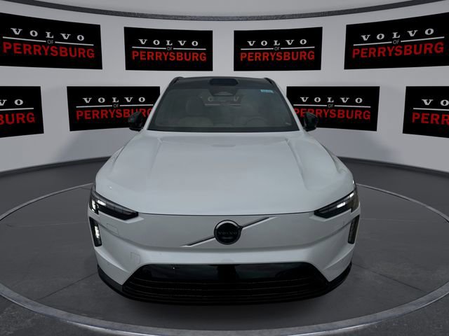 New 2025 Volvo EX90 Plus image 3