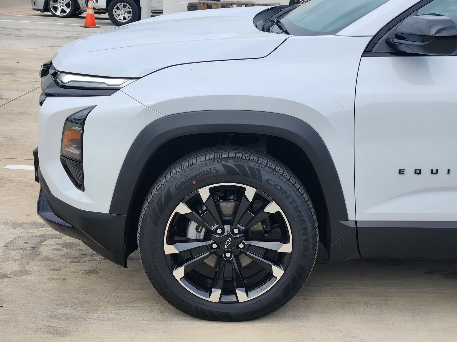 New 2026 Chevrolet Equinox RS w/ Convenience Package III FWD image 10