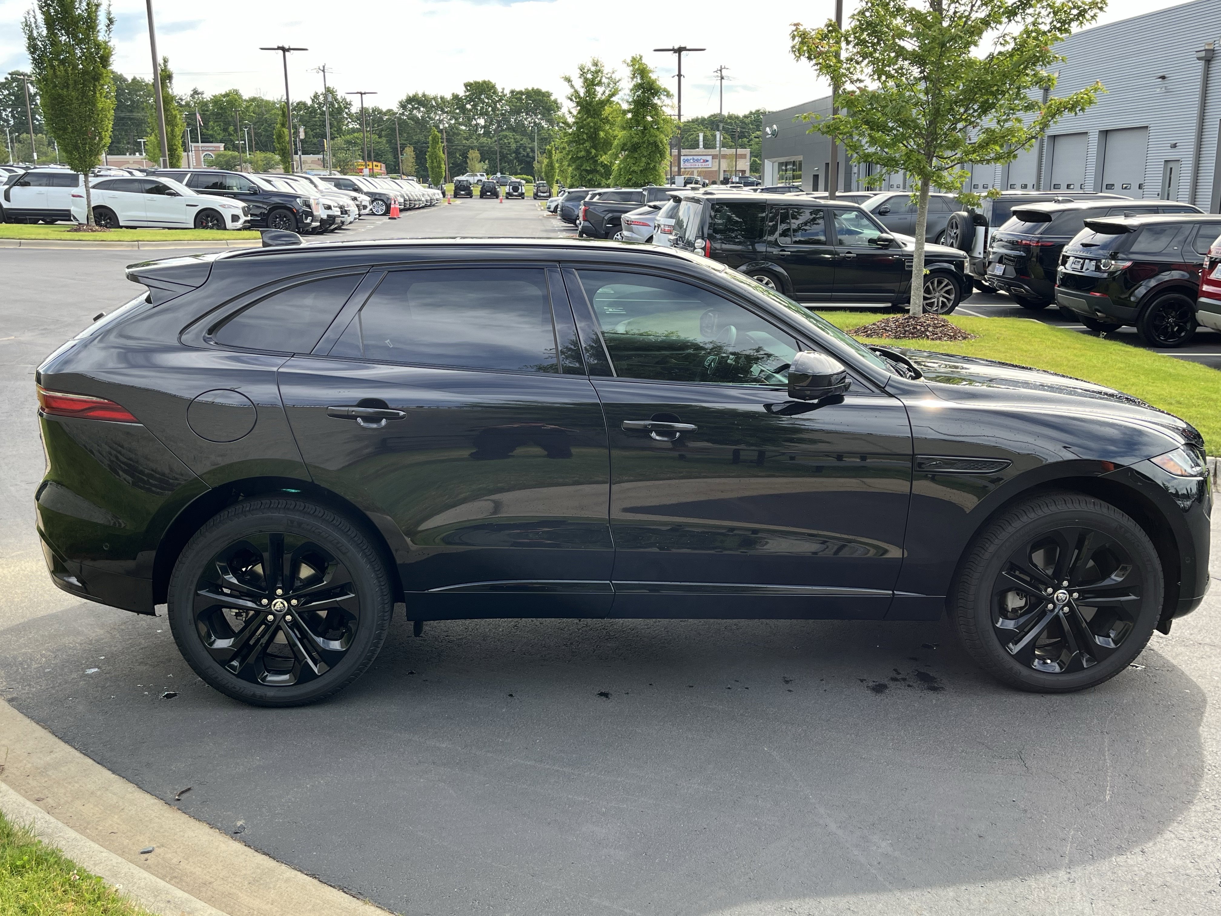 Used 2026 Jaguar F-PACE R-Dynamic S AWD/4WD image 7