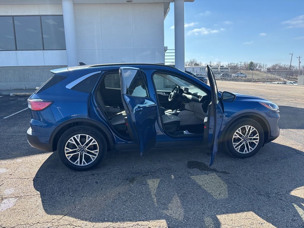 Certified 2022 Ford Escape SEL w/ Technology Package image 8