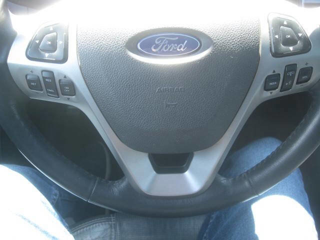 Used 2013 Ford Taurus Limited image 29