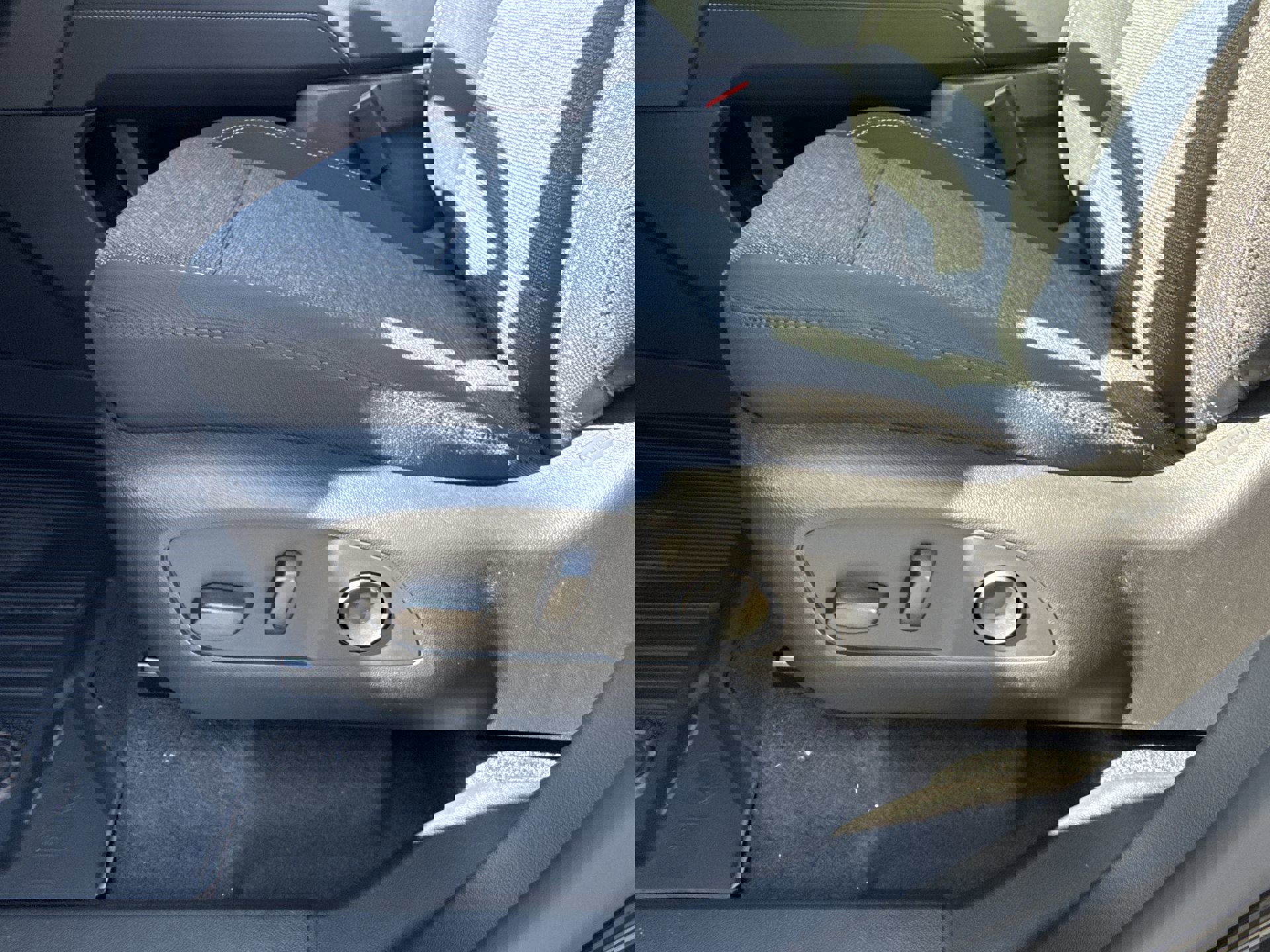 New 2026 GMC Acadia Elevation w/ LPO, Floor Liner Package image 16