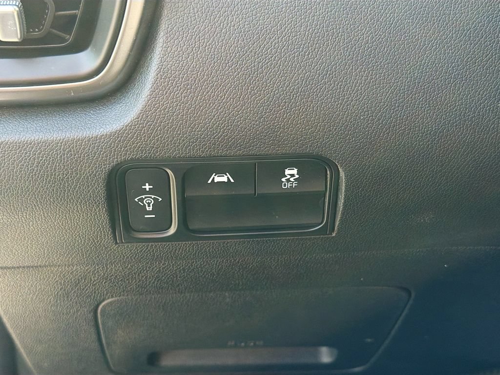 Used 2022 Kia Sorento LX FWD image 16