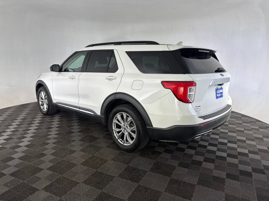Used 2020 Ford Explorer XLT w/ Equipment Group 202A AWD/4WD image 7