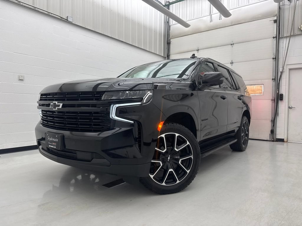 Used 2024 Chevrolet Tahoe RST w/ Luxury Package AWD/4WD image 3