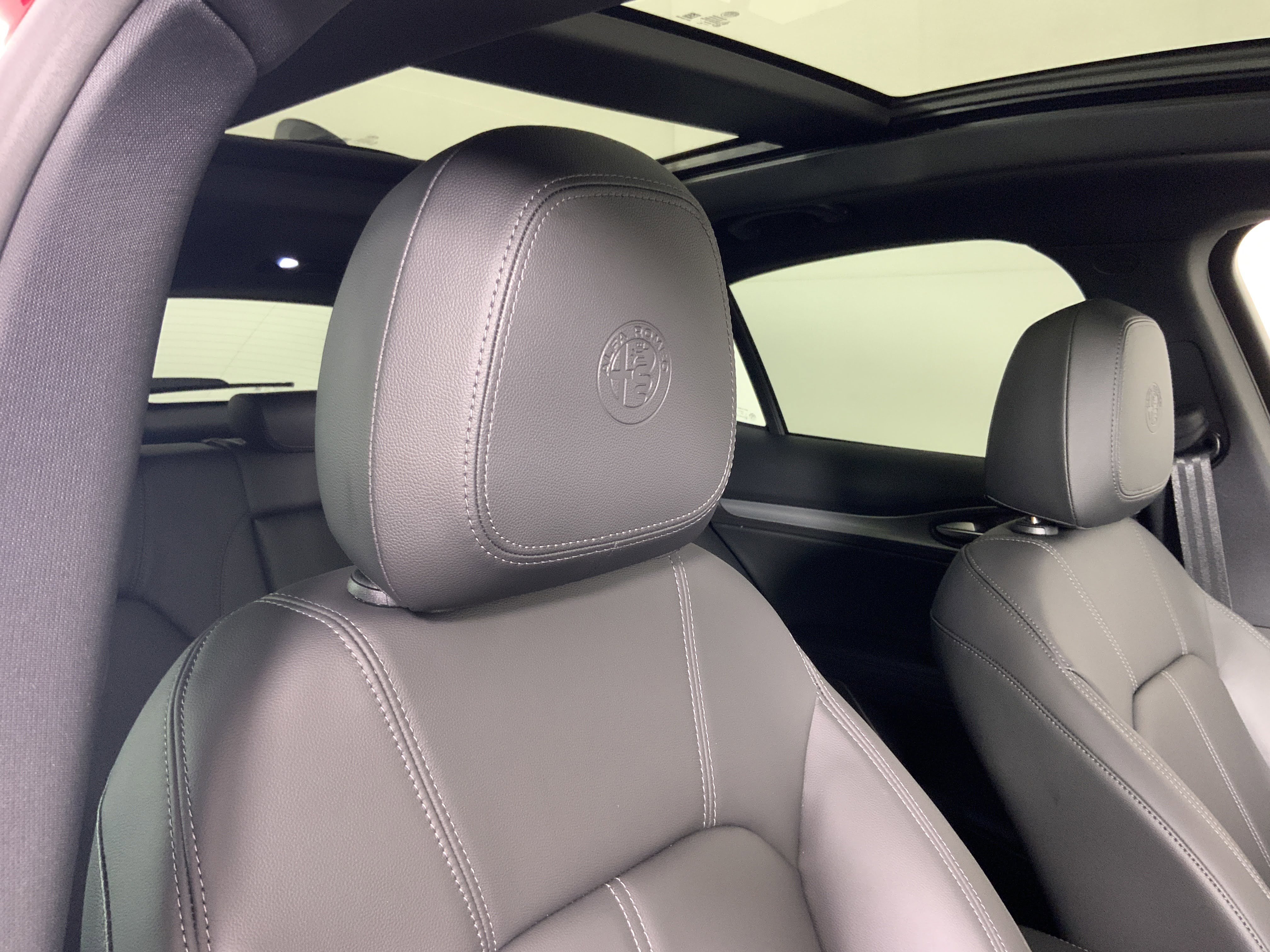 New 2025 Alfa Romeo Stelvio Sprint w/ Convenience Package image 40