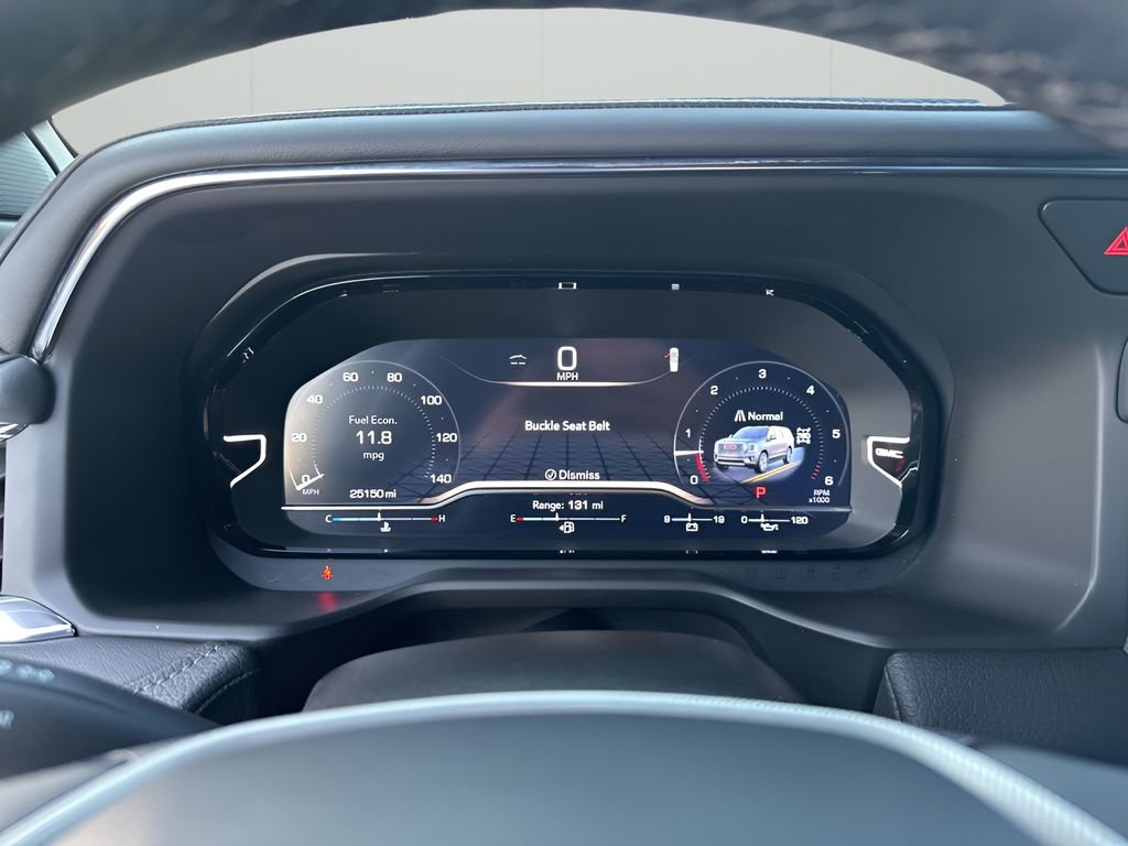 Used 2024 GMC Yukon Denali image 32