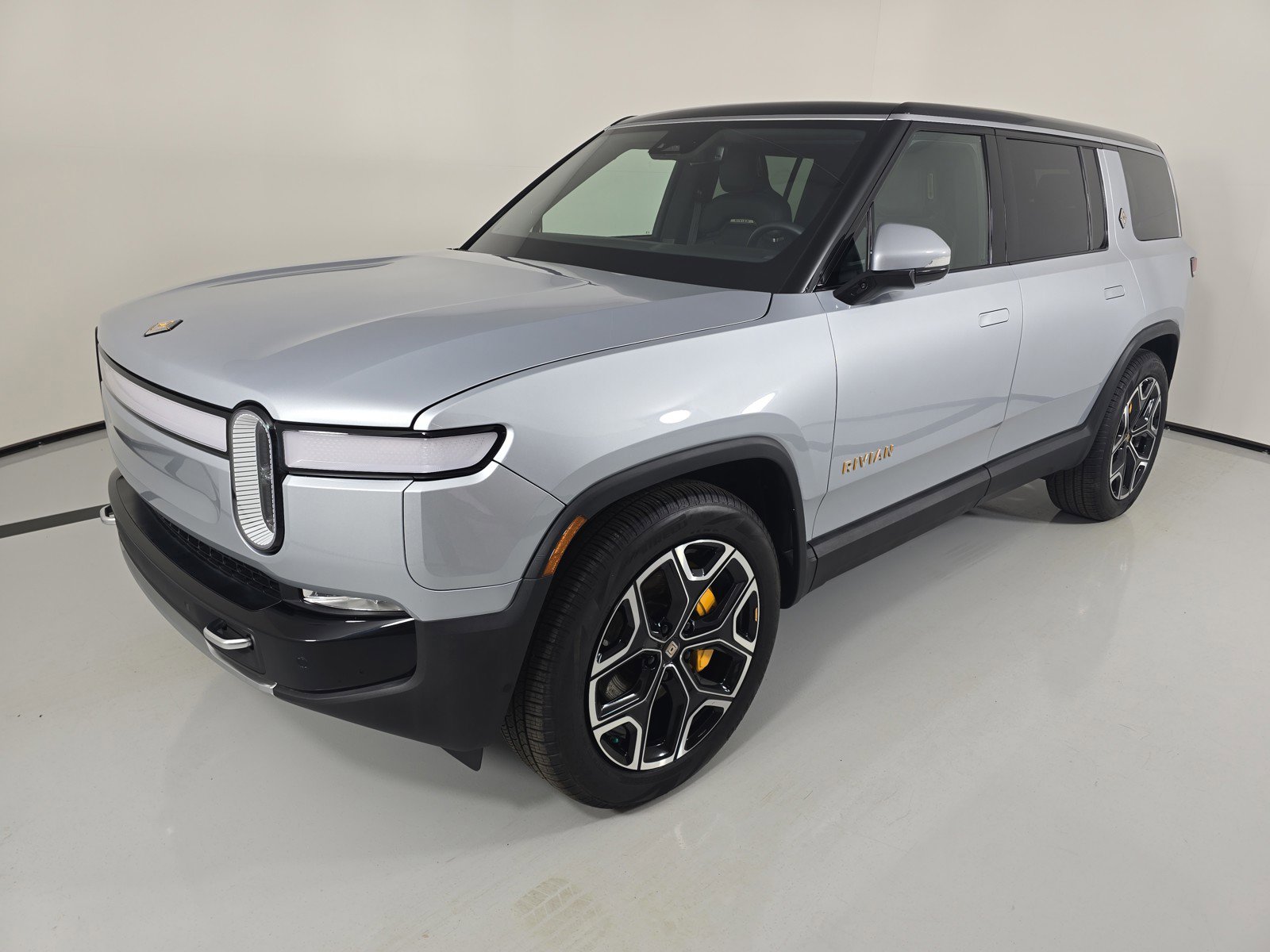 Used 2023 Rivian R1S Adventure