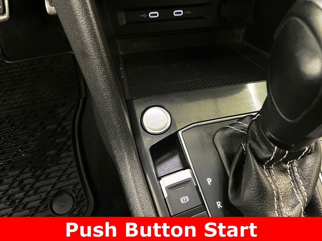 Used 2021 Volkswagen Tiguan SE R-Line image 6