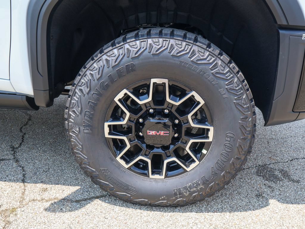 New 2026 GMC Sierra 2500 AT4X w/ LPO, Black Badging Package AWD/4WD image 36