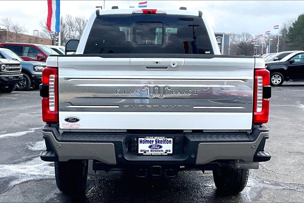 New 2026 Ford F250 King Ranch w/ FX4 Off-Road Package image 4
