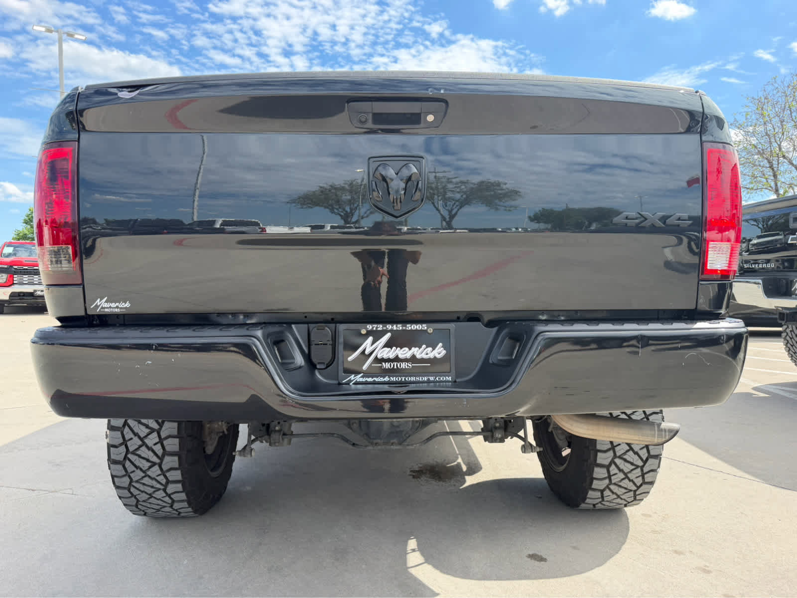 Used 2018 RAM 1500 Express w/ Black Ram 1500 Express Group image 10