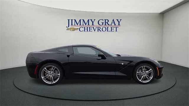 Used 2017 Chevrolet Corvette Stingray Coupe w/ 1LT image 2