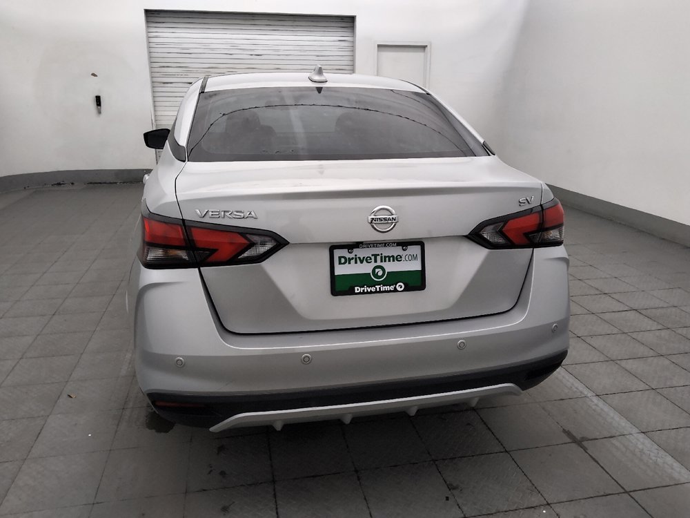 Used 2022 Nissan Versa SV FWD image 6