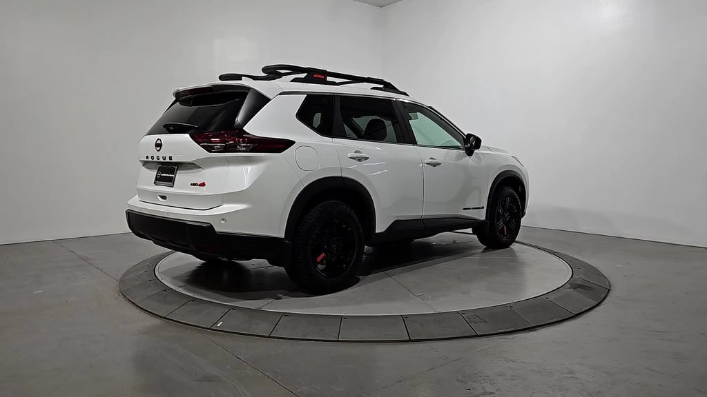 Certified 2025 Nissan Rogue SV AWD/4WD image 6