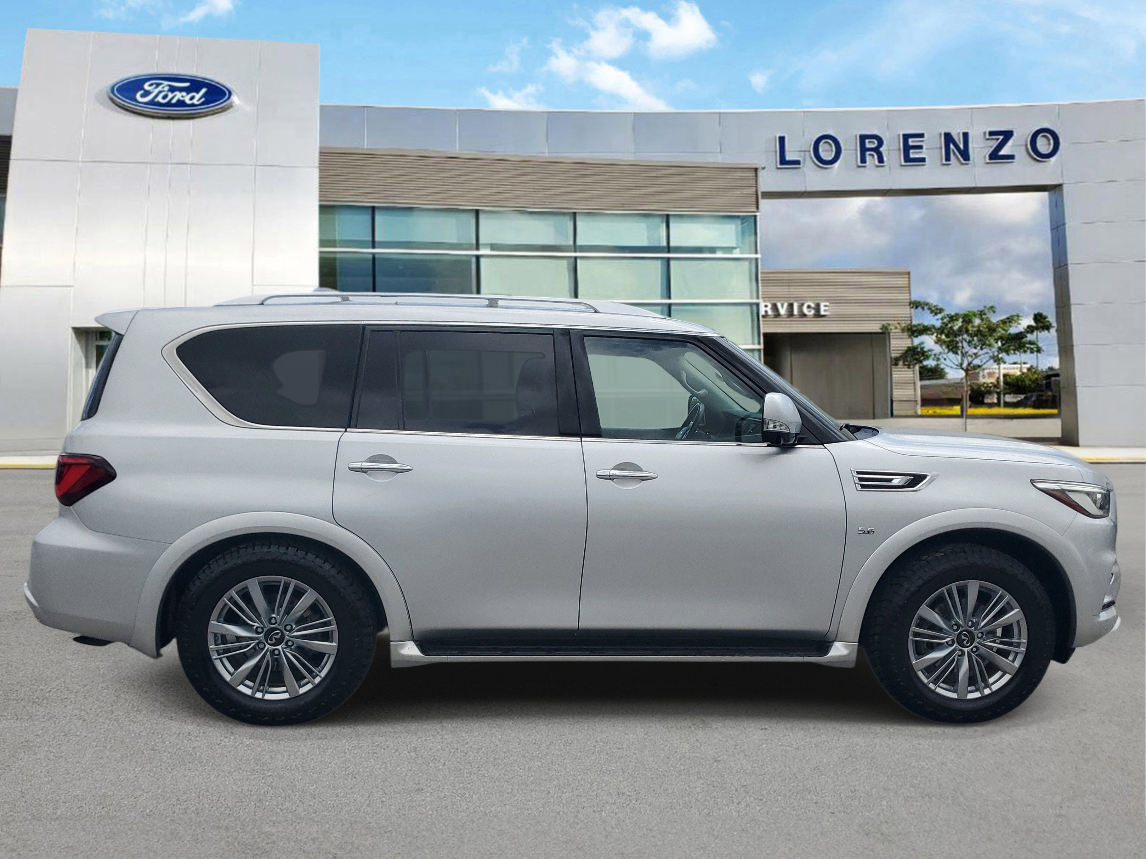 Used 2019 INFINITI QX80 Luxe w/ Cargo Package RWD image 4
