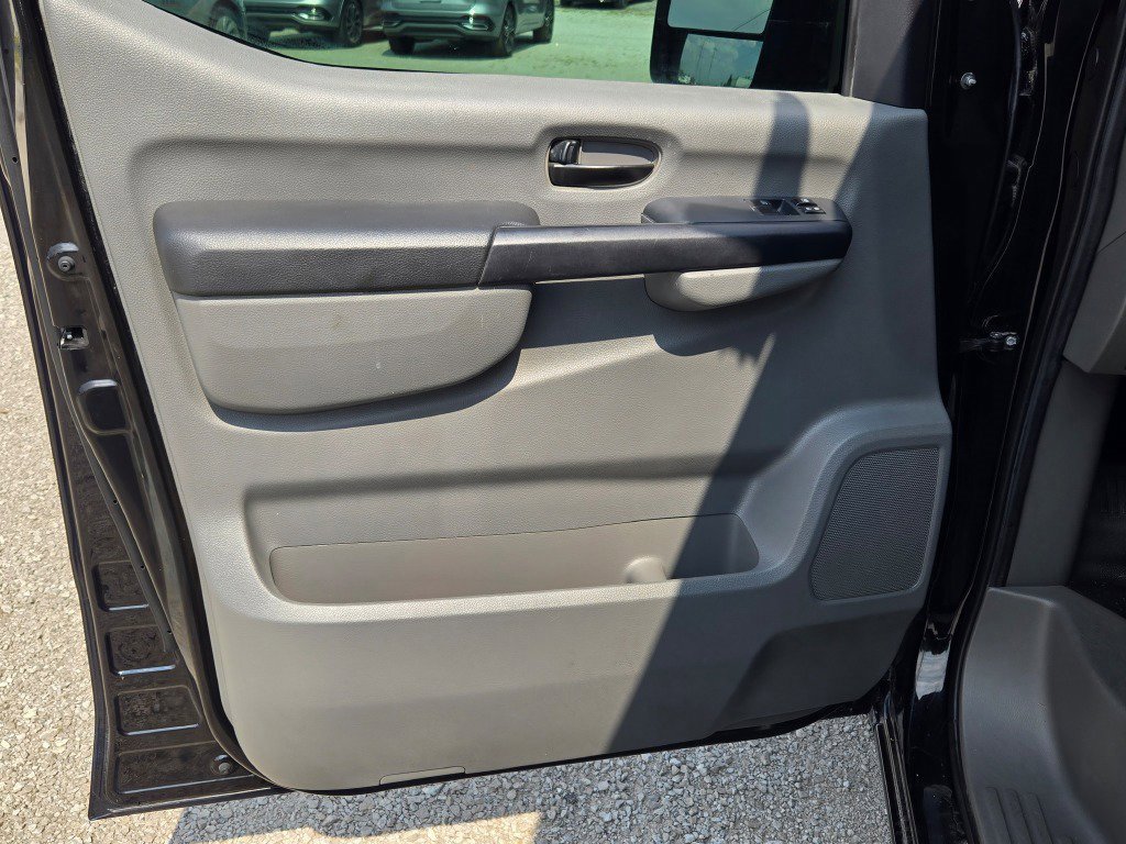 Used 2014 Nissan NV 2500 SV w/ Technology Package image 14