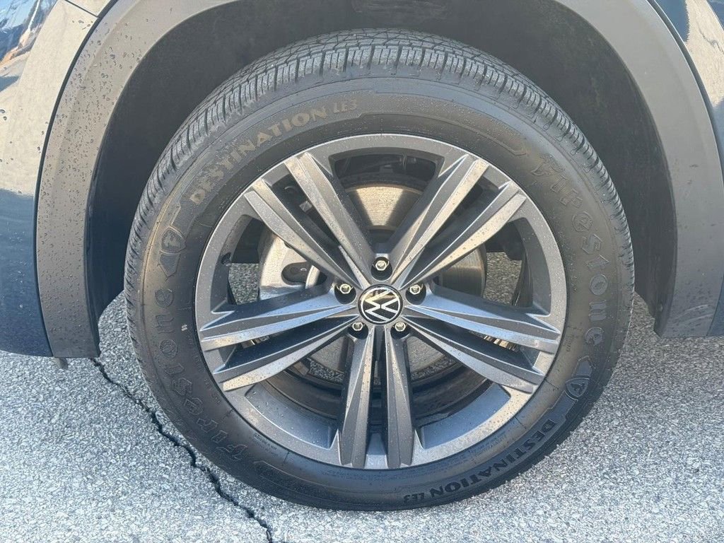 Used 2022 Volkswagen Atlas SEL R-Line image 7