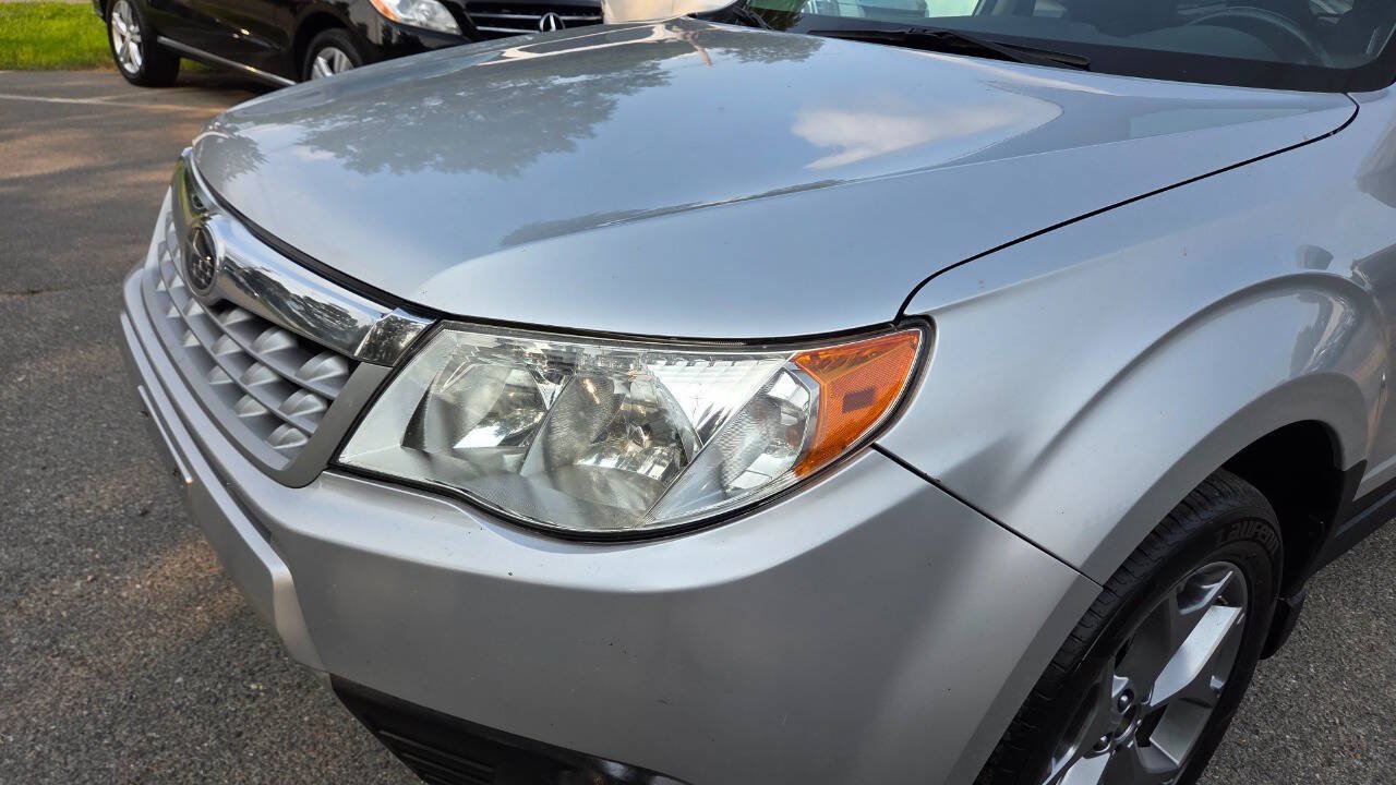 Used 2011 Subaru Forester 2.5X Touring AWD/4WD image 23