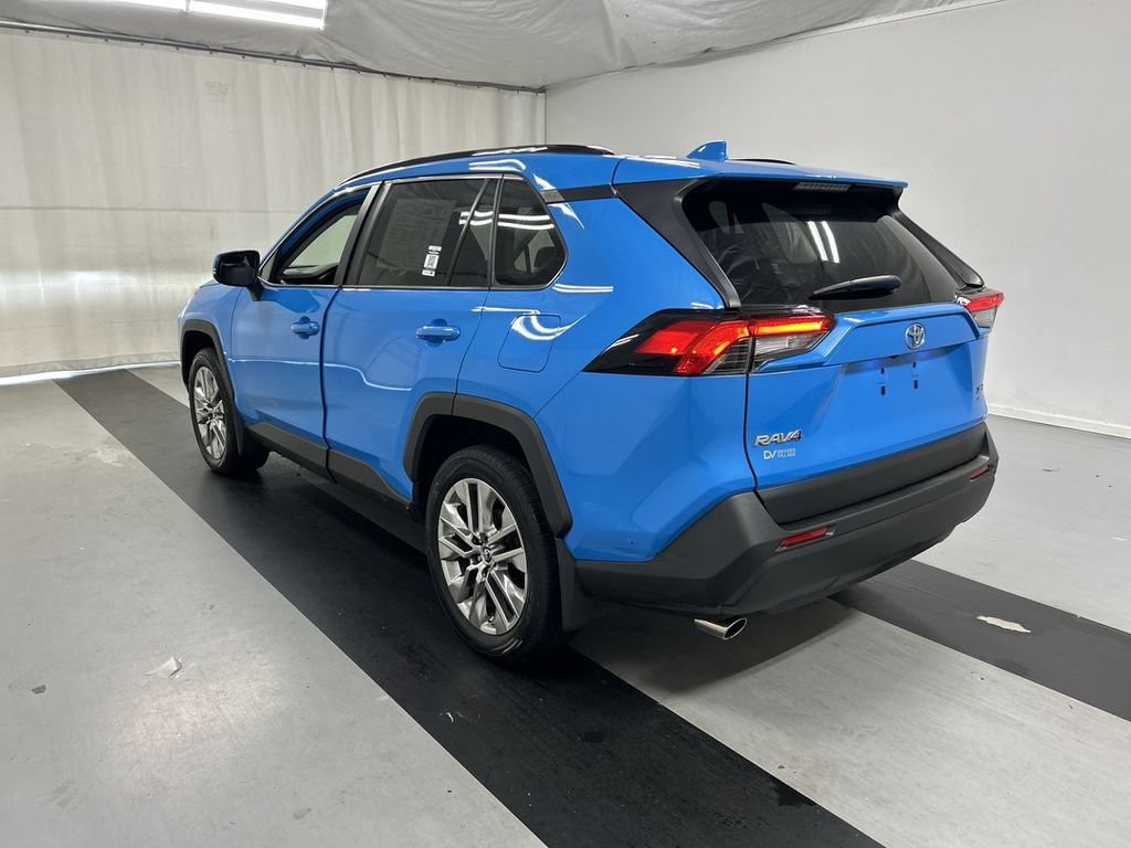 Used 2019 Toyota RAV4 XLE Premium w/ All Weather Liner Package AWD/4WD image 7